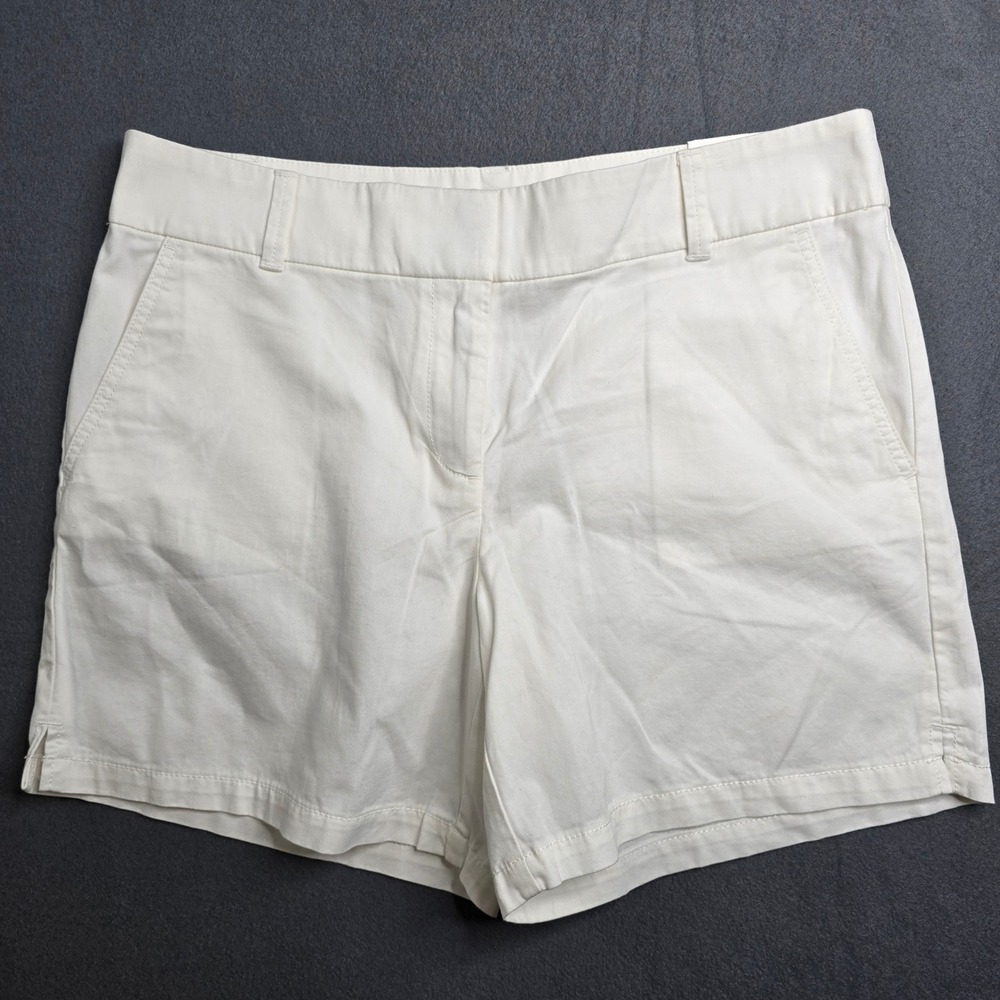 LOFT Outlet Women's‎ white 6" inseam Shorts Size 10 Casual Everyday Wear NWT